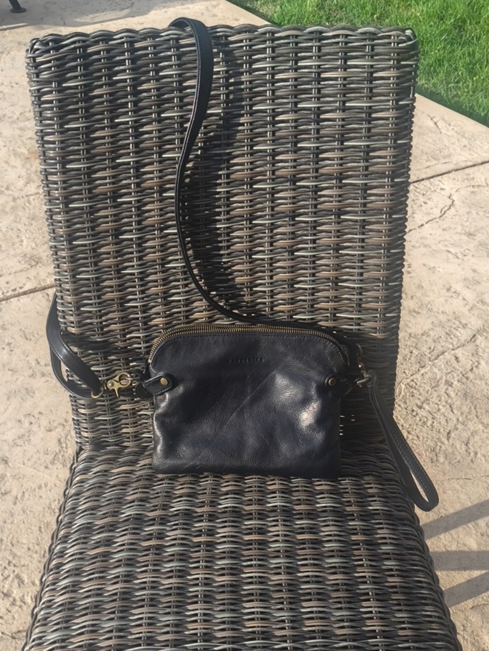 Wanderers Travel Co The Venetian Passport Bag 🖤